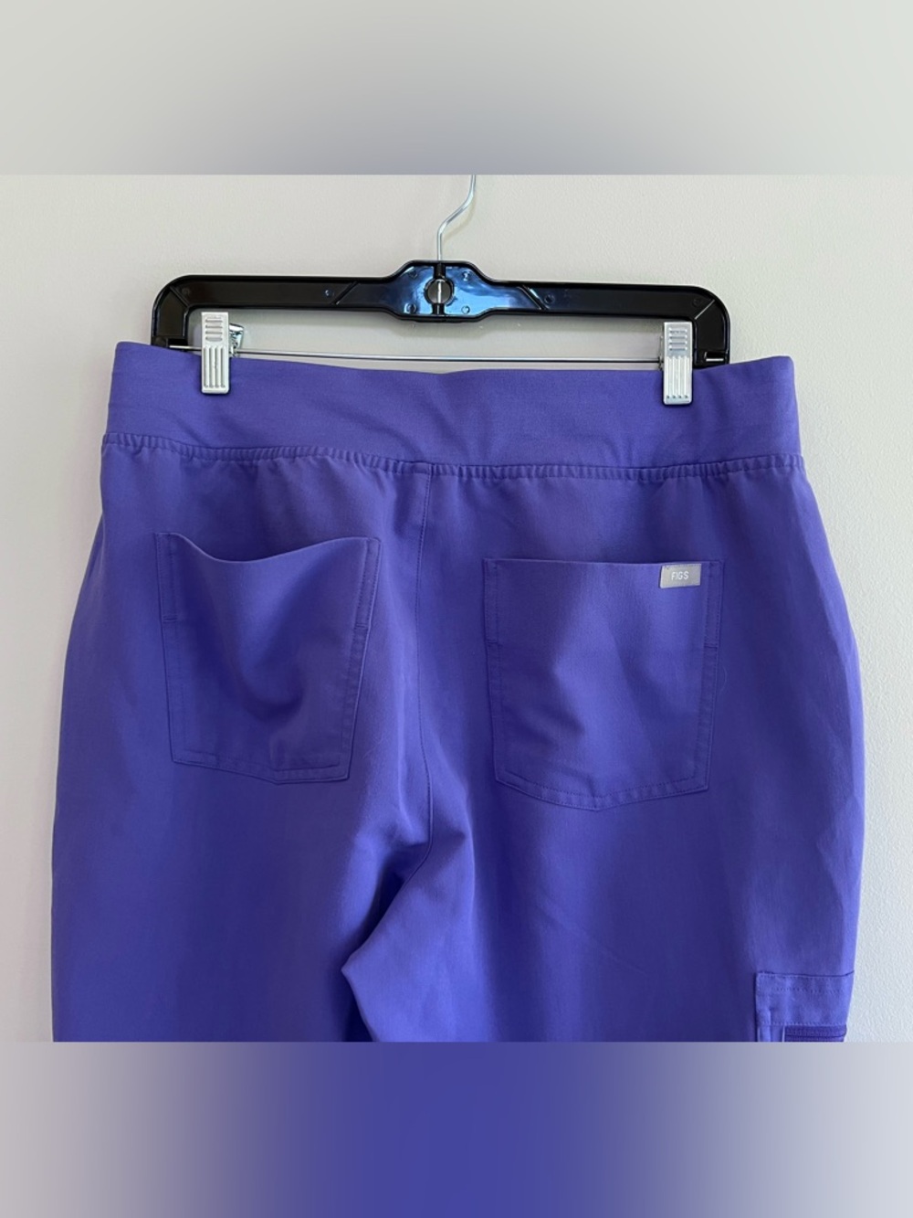 FIGS Zamora Jogger Scrub Pants in Purple w/ Pink Drawstring, size L/P - Picture 5 of 7